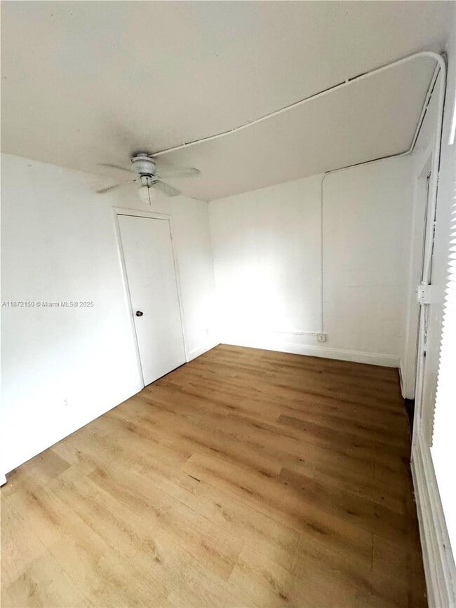 Building Photo - 840 NW 5th Ave