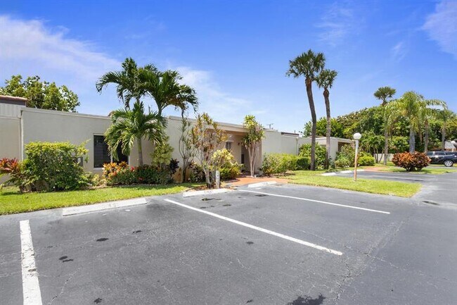 Foto del edificio - 2538 Boundbrook Dr S