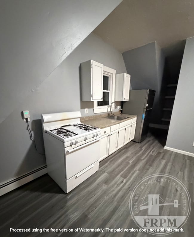 Photo - 1272 Pleasant St Apartment