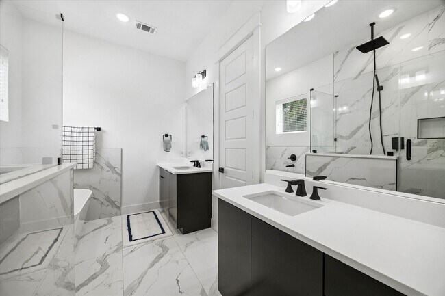 Foto del edificio - 5318 Wunder Ln