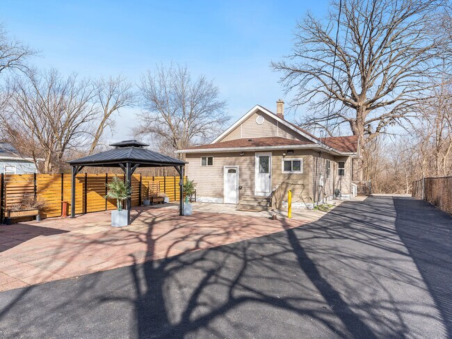 Foto del edificio - 608 Woodruff Ave