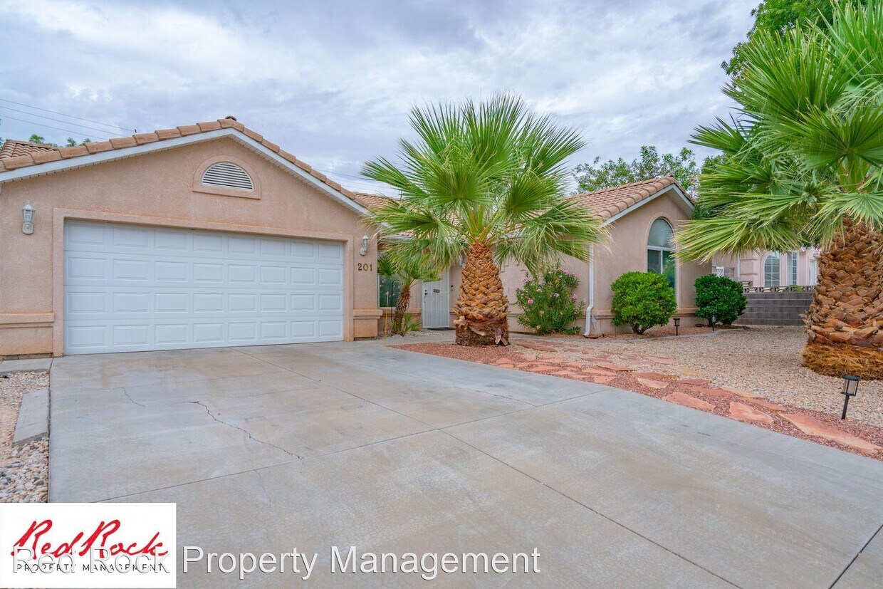 4 br, 2 bath House 201 N 2230 E House Rental in St. UT