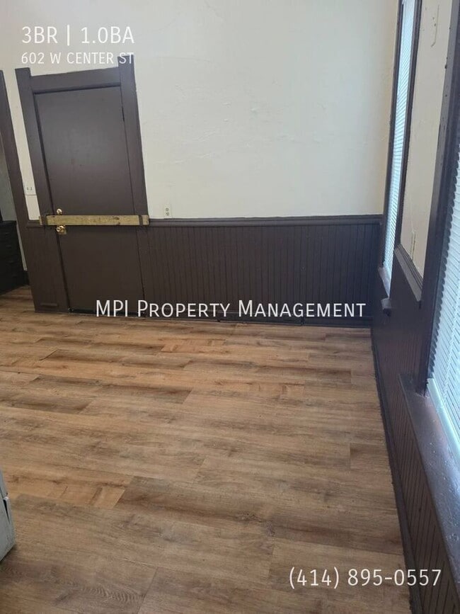 Foto del edificio - 602 W Center St