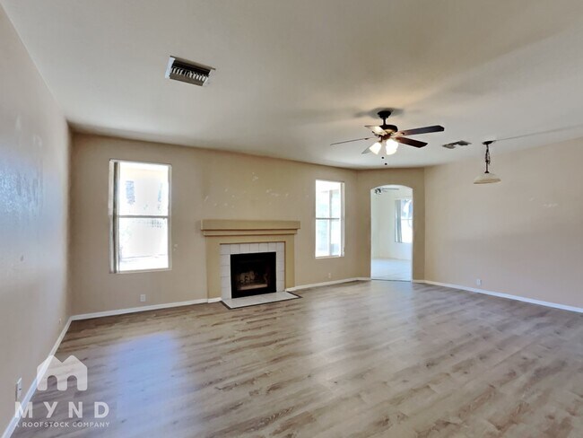 Foto del edificio - 3434 W Desert Bend Loop
