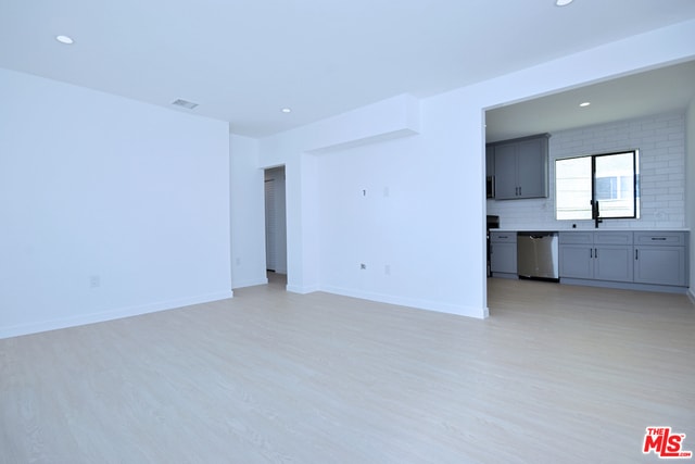 Building Photo - 3416 Bellevue Ave