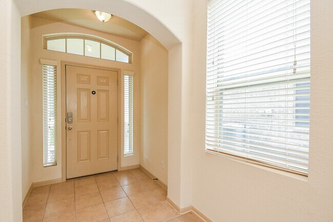 Foto del edificio - 2106 Harmon Crest Ct