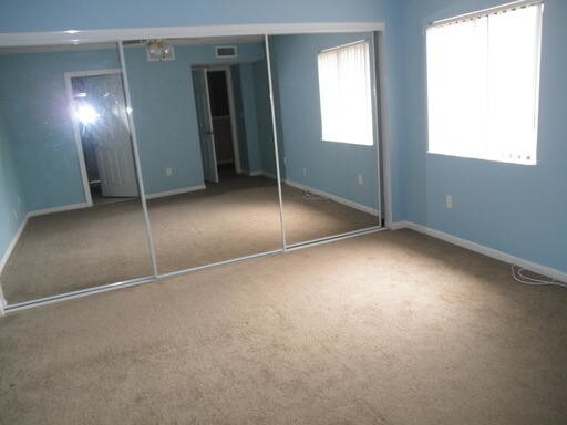 Foto del edificio - 2221  White Pine Circle B