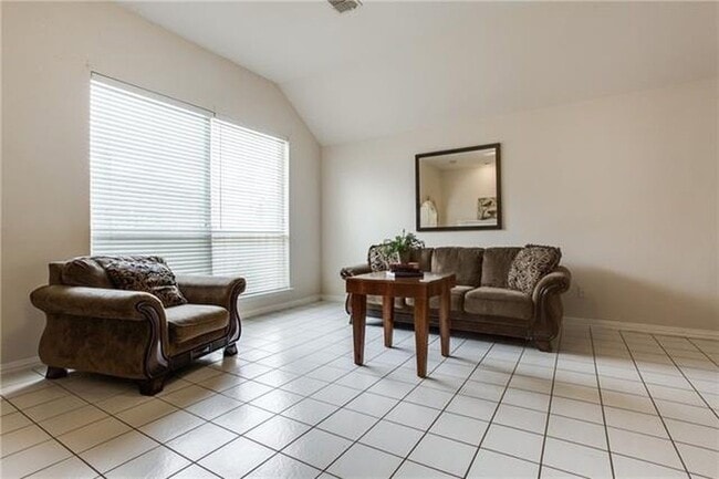 Building Photo - 3516 Kales Ln