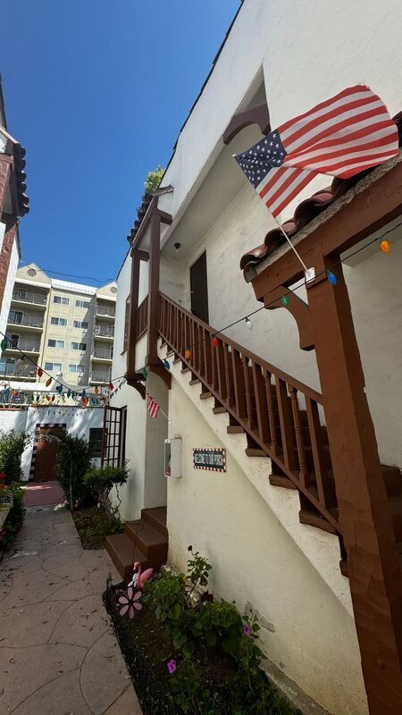 Foto del edificio - 7032 Washington Ave