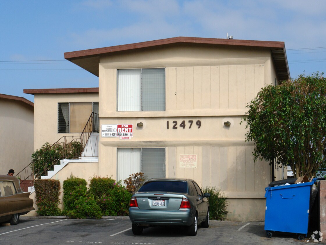Building Photo - 12479 Culver Blvd