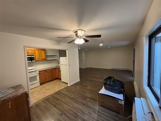 Foto del edificio - 33 Scarborough Ln