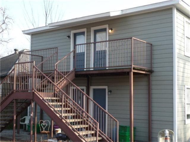 Building Photo - 1036 Louise St