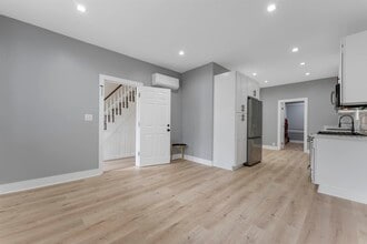 Building Photo - 4317 Cottage Ave