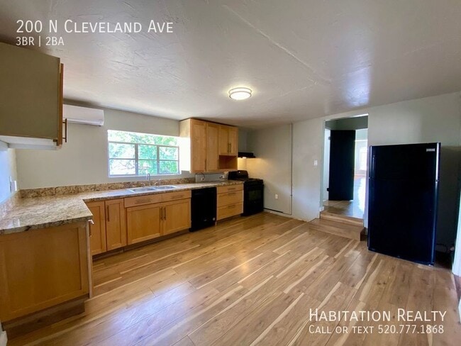 Building Photo - 200 N Cleveland Ave