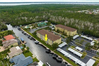 Building Photo - 1799 Four Mile Cove Pkwy