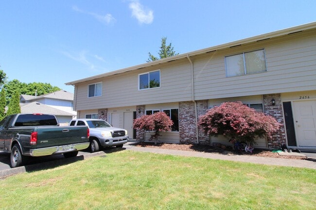 Building Photo - 2658-2658 SE 125th Ave