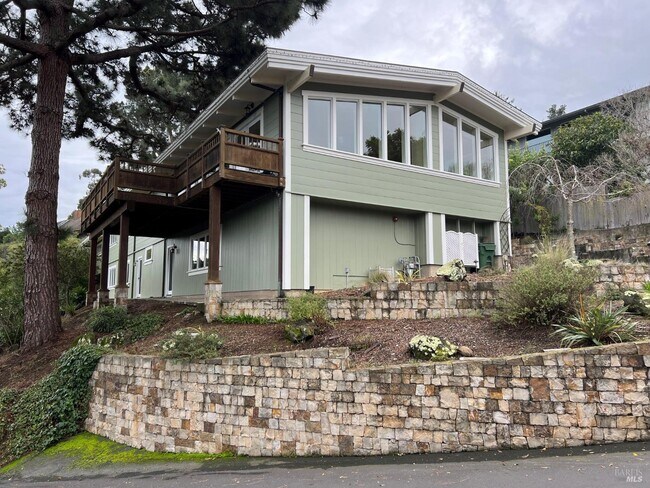Foto del edificio - 4 Tamalpais Ave