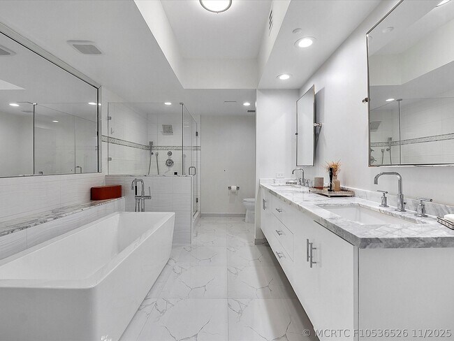 Foto del edificio - 3100 N Ocean Blvd