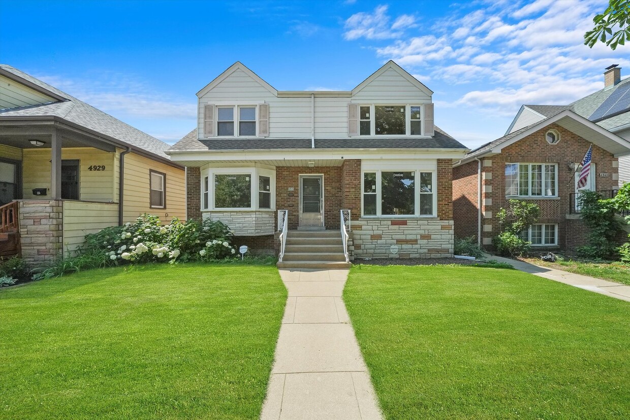 Primary Photo - 4935 W Winona St