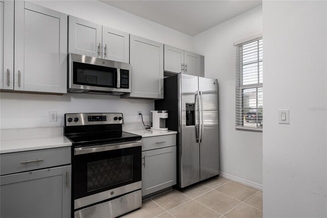 Foto del edificio - 6217 Fairmont Ln