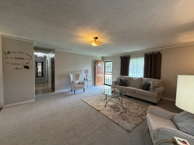 Building Photo - 3513 Roseway Dr