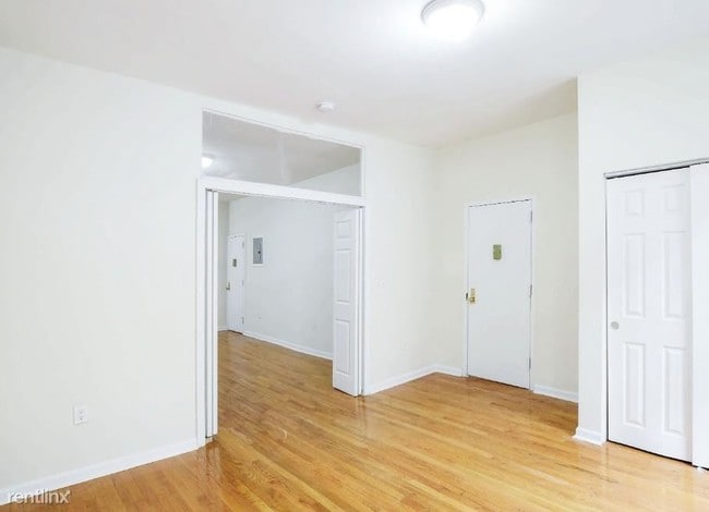 Building Photo - 3 br, 1 bath Apartment - 90 Saint Marks Pl