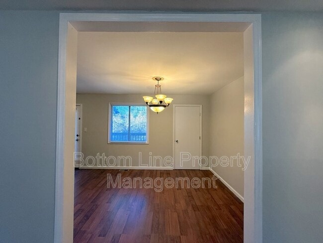 Foto del edificio - 2719 Thornton Rd