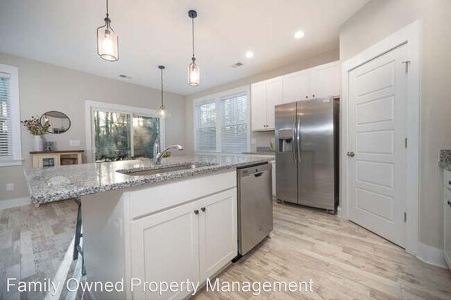 Foto del edificio - 4 br, 3 bath House - 225 Whirlaway Drive