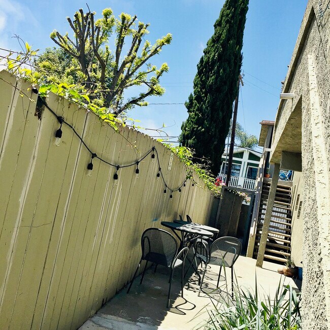 Foto del edificio - 733 Hill St