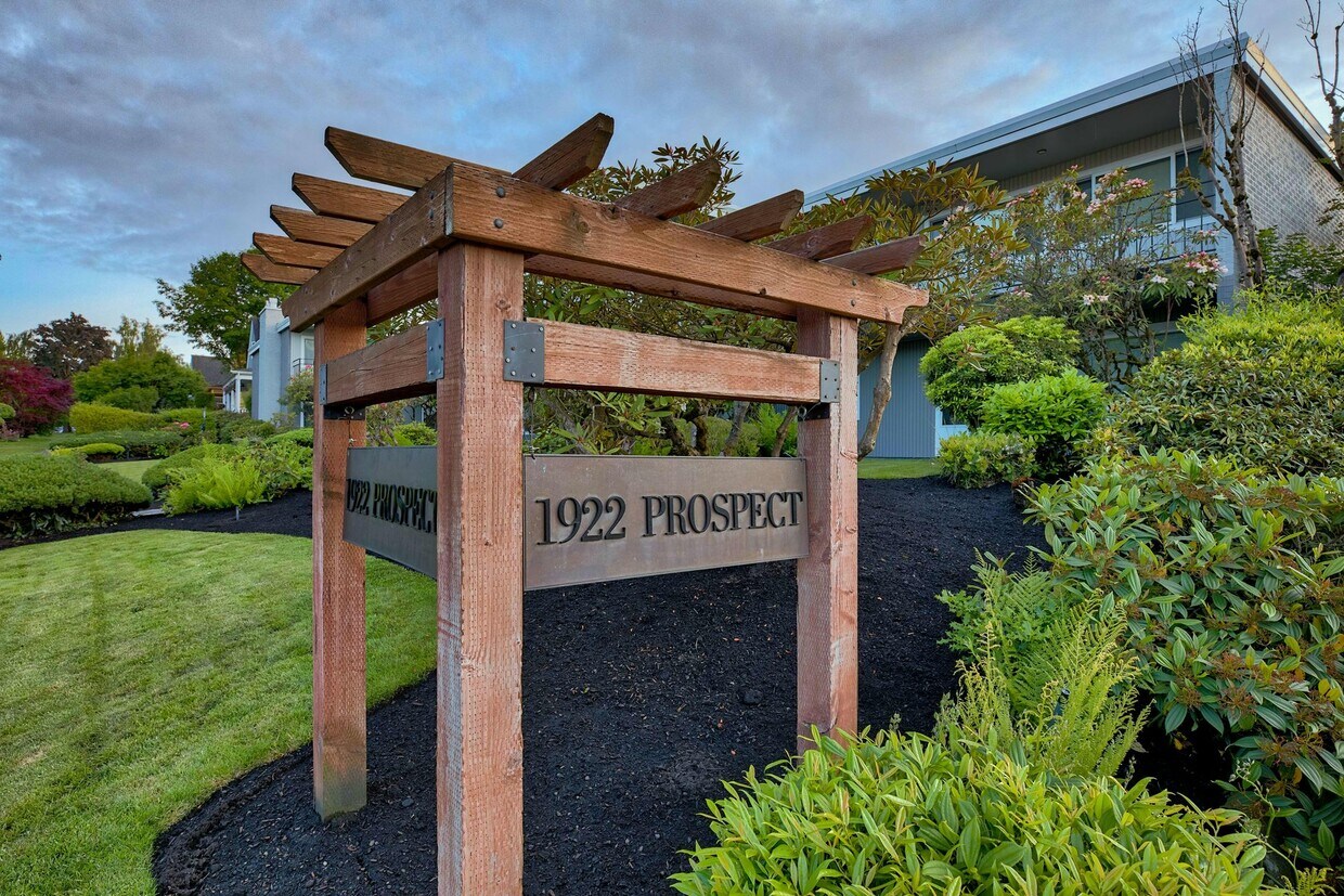 Foto principal - 1922 Prospect Apartments