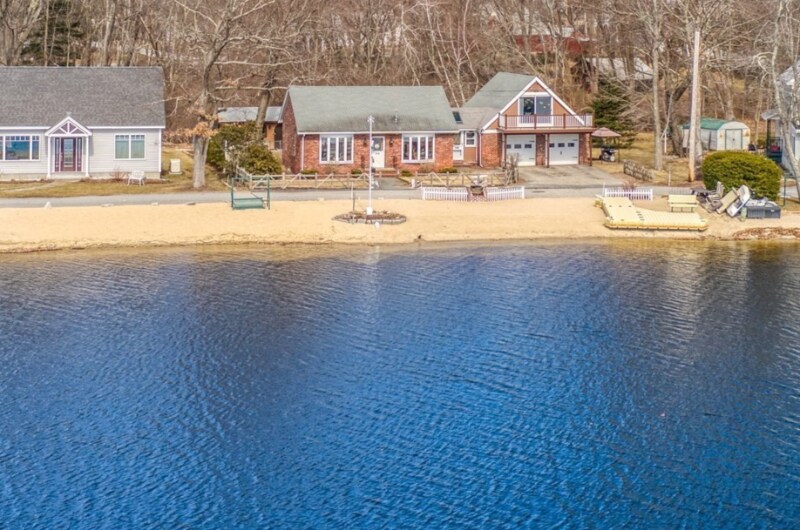 Photo - 20 Russell Rd (Chelmsford, MA)