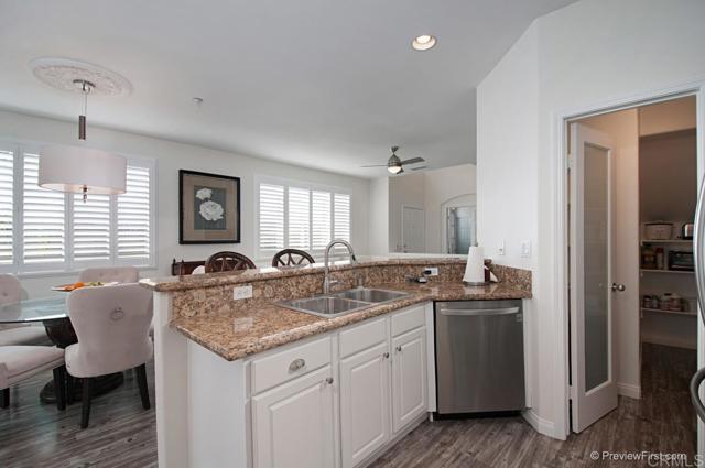 Building Photo - 6419 Alexandri Cir
