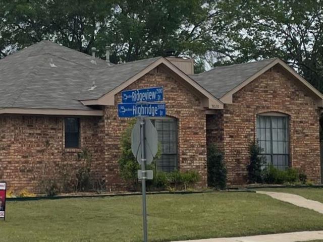 Primary Photo - 5020 Highridge Dr