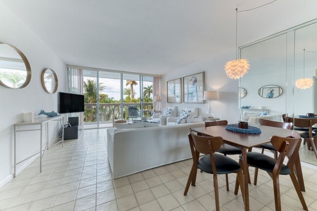 Building Photo - 2505 S Ocean Blvd