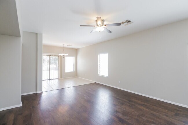 Foto del edificio - 3377 E Cowboy Cove Trail