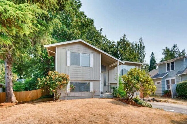 Foto del edificio - Gorgeous 3 Bedroom Home near Ruston Way!