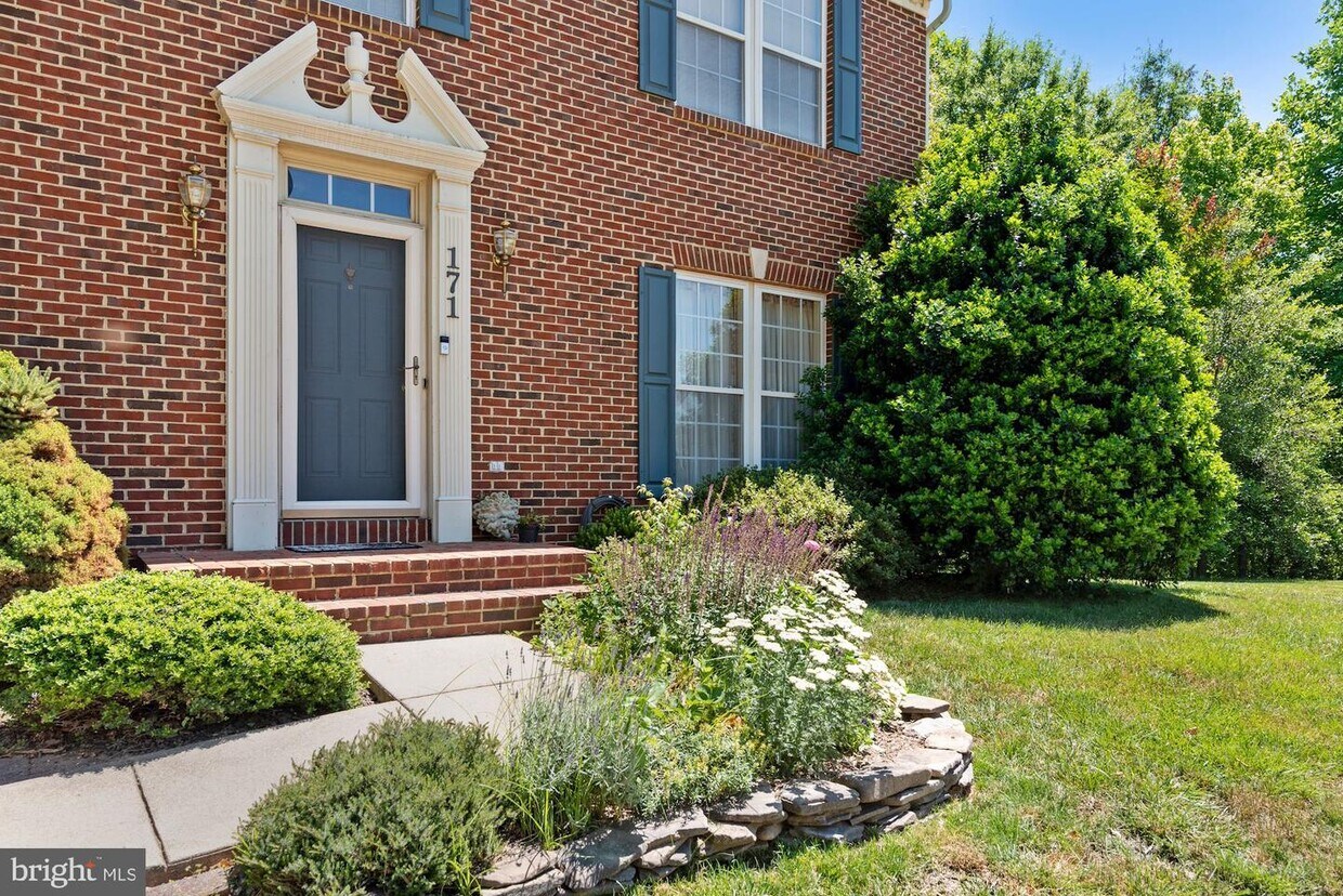 171 Summer Walk Dr, Gaithersburg, MD 20878 House Rental in