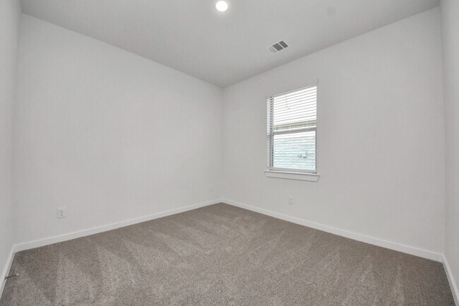 Building Photo - 1642 Portia Ln