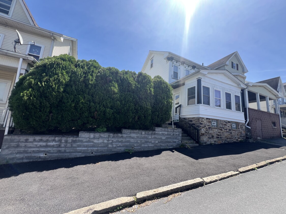 Foto principal - 711 2nd Ave