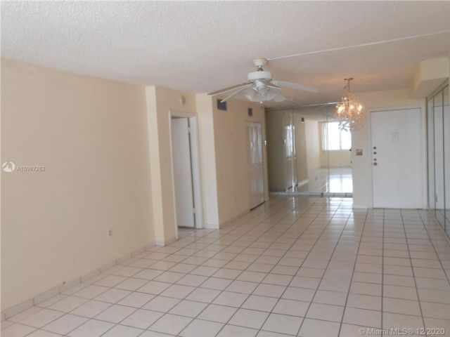 Foto del edificio - 245 18th St