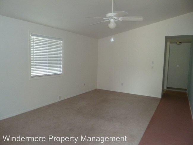 Building Photo - 3 br, 2 bath House - 1420 Fruitland Dr