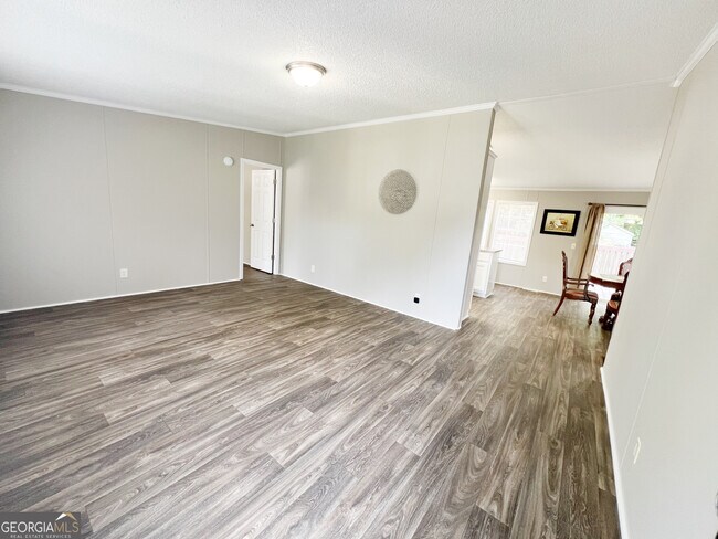 Foto del edificio - 325 Washington Dr