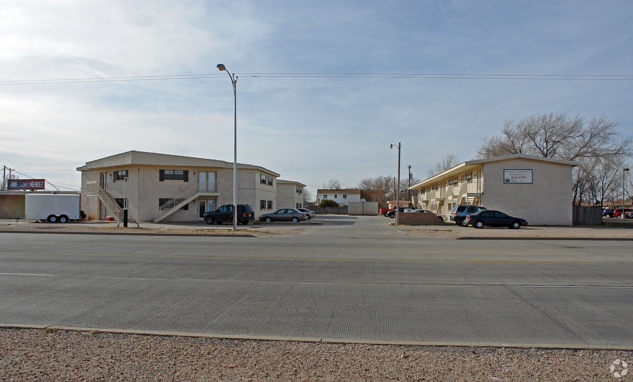 Primary Photo - Boardwalk Apartments