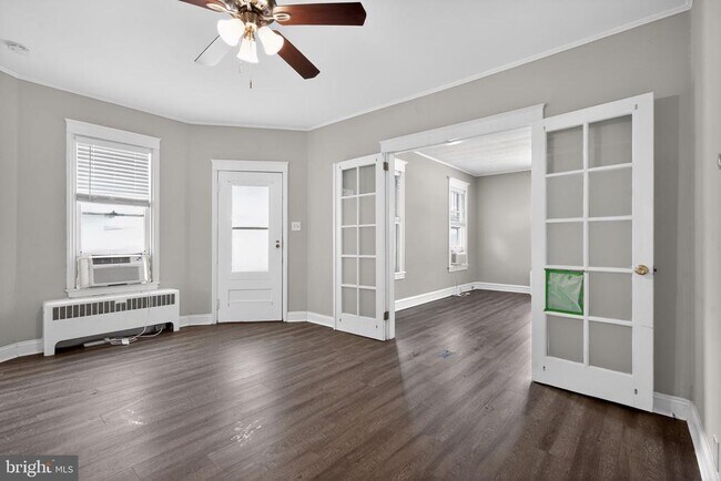 Foto del edificio - 127 7th Ave