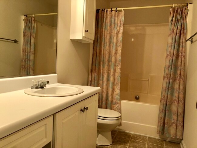 Building Photo - 1243 Longpoint Dr