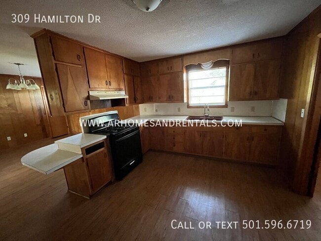 Building Photo - 309 Hamilton Dr