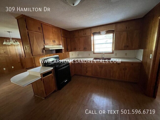 Foto del edificio - 309 Hamilton Dr