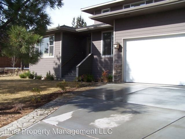 Foto principal - 4 br, 2.5 bath House - 2955 NW Lucus Ct