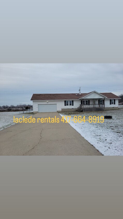 Primary Photo - 3 bedroom 2 bathroom mobile home for rent