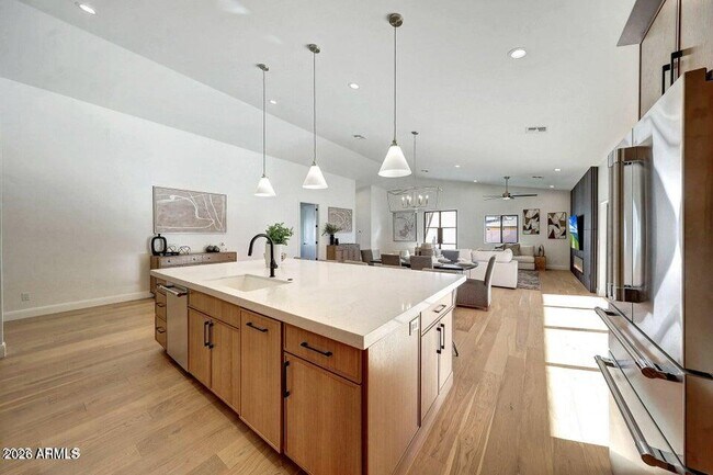 Foto del edificio - 6050 E Hollyhock St
